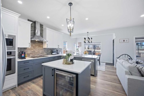 1153 Chinook Gate Bay Sw, Airdrie, AB - Indoor Photo Showing Kitchen With Upgraded Kitchen
