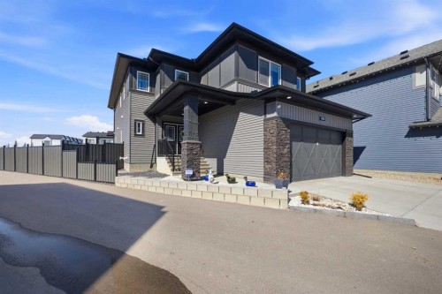1153 Chinook Gate Bay Sw, Airdrie, AB - Outdoor
