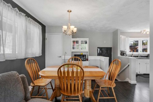 249 Acadia Drive Se, Calgary, AB - Indoor Photo Showing Dining Room
