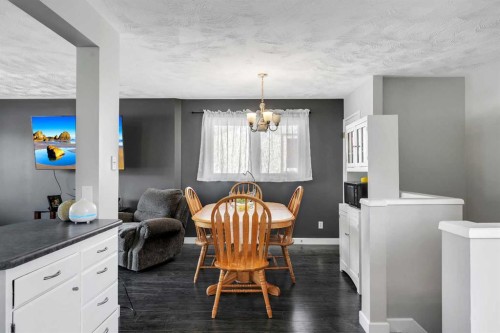 249 Acadia Drive Se, Calgary, AB - Indoor Photo Showing Dining Room