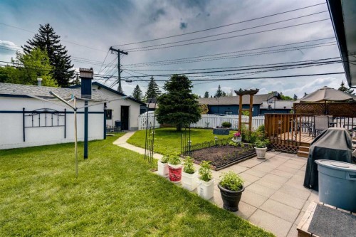 249 Acadia Drive Se, Calgary, AB - Outdoor