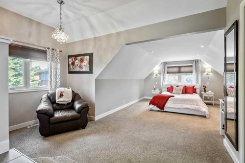 39 Canova Close Sw, Calgary, AB - Indoor Photo Showing Bedroom