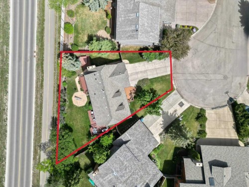 39 Canova Close Sw, Calgary, AB - Outdoor