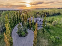 40 Blueridge Bay  Rural Rocky View County, AB T3L 2N5