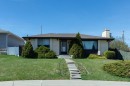 1132 Hunterston Hill Nw, Calgary, AB  - Outdoor With Facade 