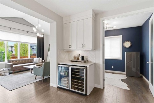 134 Cranbrook Circle Se, Calgary, AB - Indoor