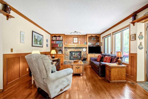 133 Signal Hill Circle Sw, Calgary, AB 