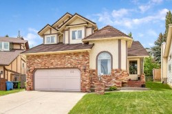 133 Signal Hill Circle SW Calgary, AB T3H 2H1