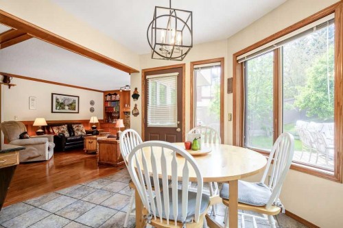 133 Signal Hill Circle Sw, Calgary, AB 