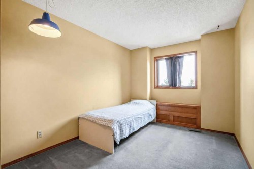 133 Signal Hill Circle Sw, Calgary, AB 