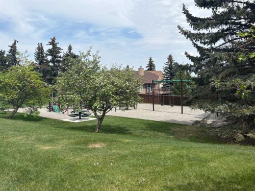 133 Signal Hill Circle Sw, Calgary, AB 