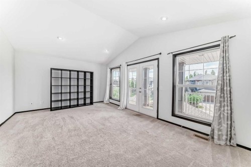 114 Autumn Circle Se, Calgary, AB - Indoor Photo Showing Other Room
