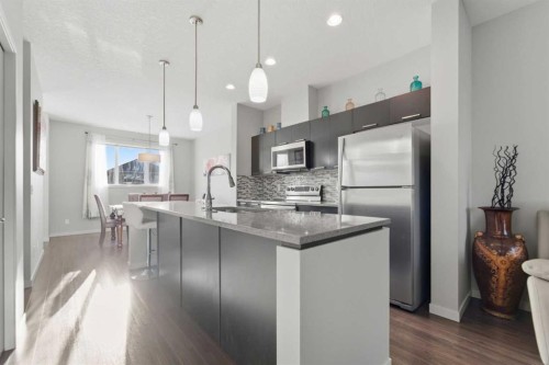 131 Copperpond Row Se, Calgary, AB 