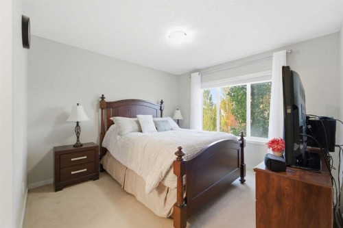 131 Copperpond Row Se, Calgary, AB 