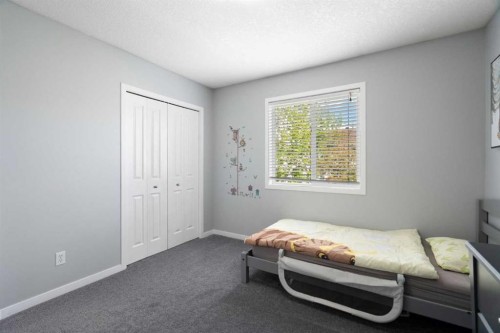 1876 New Brighton Drive Se, Calgary, AB 