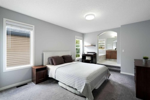 1876 New Brighton Drive Se, Calgary, AB 