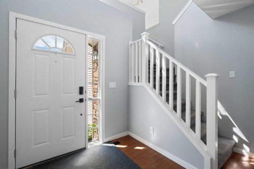 1876 New Brighton Drive Se, Calgary, AB 