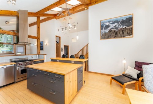 132 Settler Way, Canmore, AB - Indoor Photo Showing Kitchen