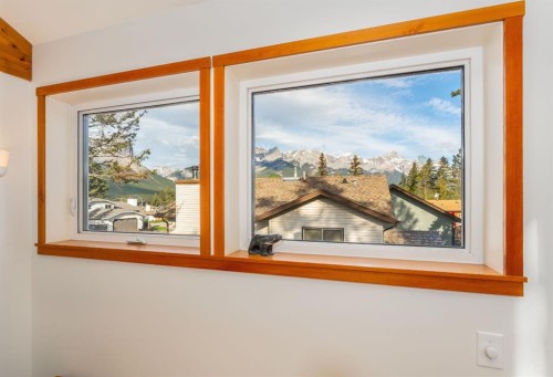 132 Settler Way, Canmore, AB - Indoor Photo Showing Other Room