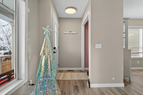 1012 Windsong Drive Sw, Airdrie, AB - Indoor Photo Showing Other Room