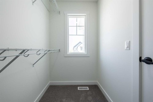 145 Sora Gardens Se, Calgary, AB 