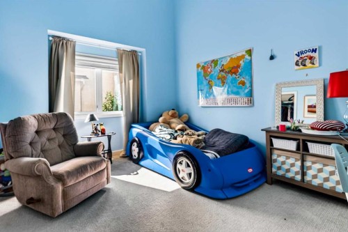 876 Shawnee Drive Sw, Calgary, AB - Indoor Photo Showing Other Room