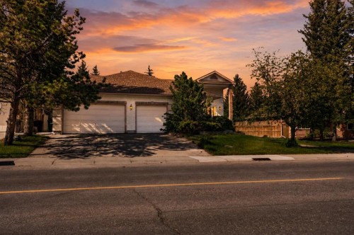 876 Shawnee Drive Sw, Calgary, AB - Outdoor