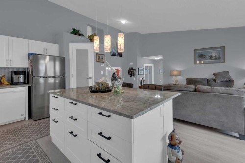 67 Deersaxon Circle Se, Calgary, AB - Indoor Photo Showing Kitchen