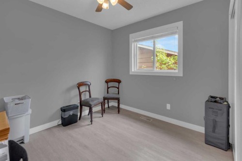 67 Deersaxon Circle Se, Calgary, AB - Indoor