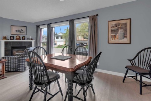67 Deersaxon Circle Se, Calgary, AB - Indoor Photo Showing Dining Room