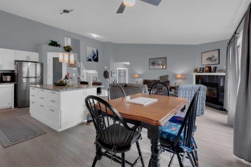 67 Deersaxon Circle Se, Calgary, AB - Indoor Photo Showing Dining Room