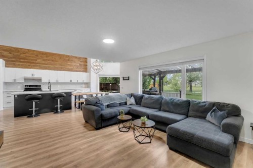 46 Wilson Road Ne, Langdon, AB - Indoor Photo Showing Living Room