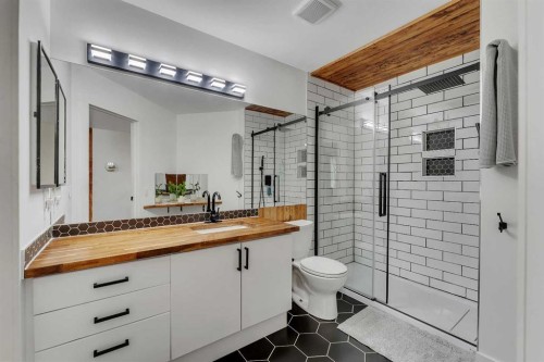46 Wilson Road Ne, Langdon, AB - Indoor Photo Showing Bathroom