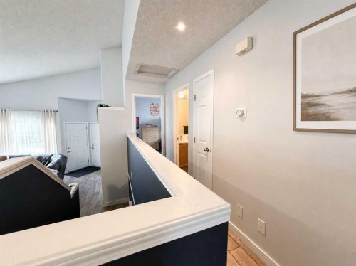 129 Cimarron Grove Circle, Okotoks, AB - Indoor Photo Showing Other Room