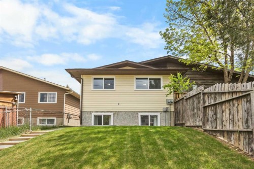 35 Bermuda Drive Nw, Calgary, AB - Outdoor