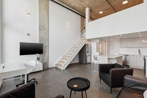511-535 8 Avenue Se, Calgary, AB - Indoor