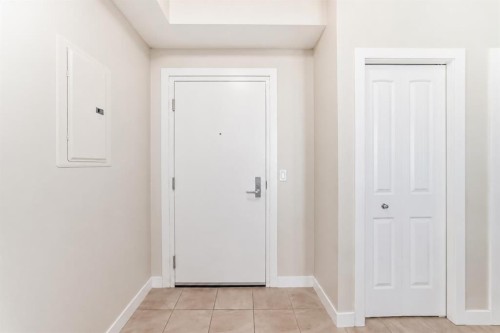210-1005A Westmount Drive, Strathmore, AB - Indoor Photo Showing Other Room