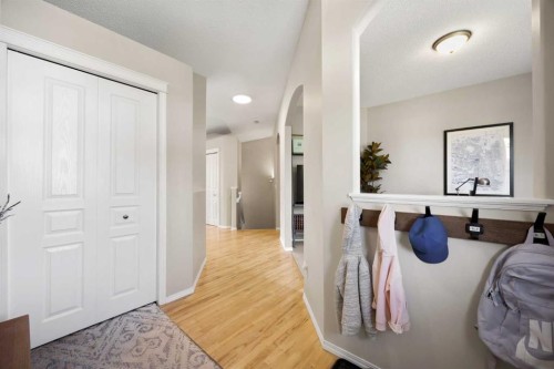 138 Cranwell Close Se, Calgary, AB - Indoor