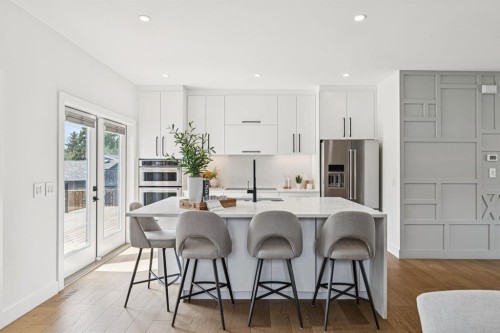 4747 26 Avenue Sw, Calgary, AB - Indoor