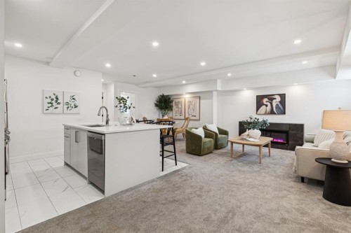 4747 26 Avenue Sw, Calgary, AB - Indoor