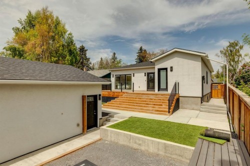 4747 26 Avenue Sw, Calgary, AB - Outdoor With Exterior