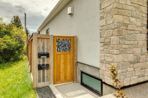 4747 26 Avenue Sw, Calgary, AB - Outdoor With Exterior