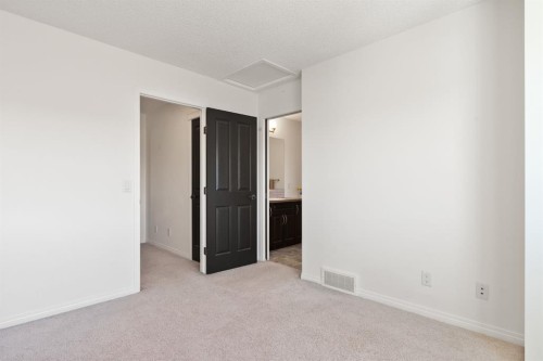 648 Mahogany Boulevard Se, Calgary, AB - Indoor Photo Showing Other Room