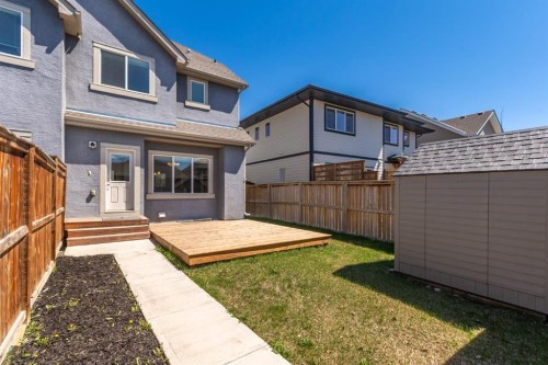 648 Mahogany Boulevard Se, Calgary, AB - Outdoor With Exterior
