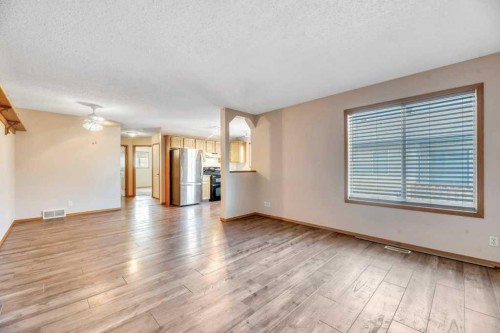 312 Strathaven Drive, Strathmore, AB - Indoor Photo Showing Other Room