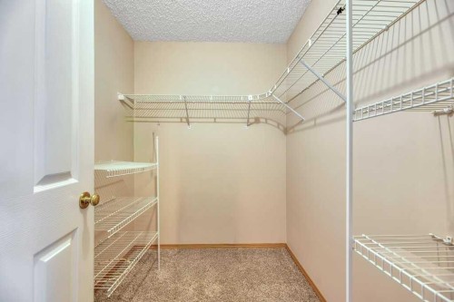 312 Strathaven Drive, Strathmore, AB - Indoor With Storage