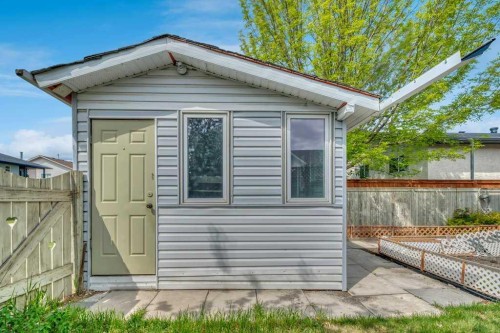 312 Strathaven Drive, Strathmore, AB - Outdoor With Exterior