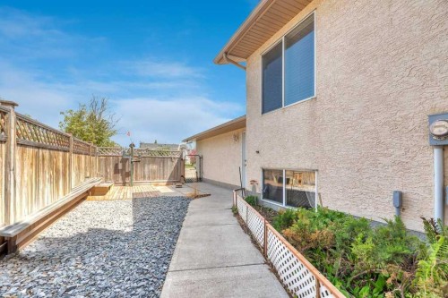 312 Strathaven Drive, Strathmore, AB - Outdoor With Exterior