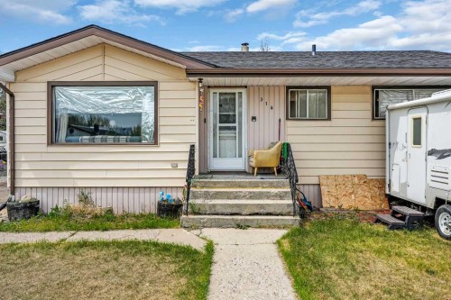 314 Bruce Avenue, Carbon, AB - Outdoor