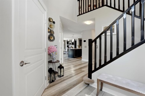 105 Cranridge Heights Se, Calgary, AB - Indoor Photo Showing Other Room